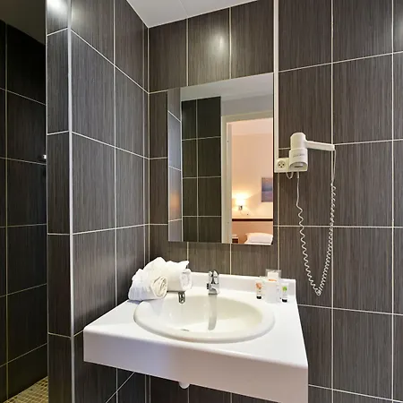 Moderne 3*