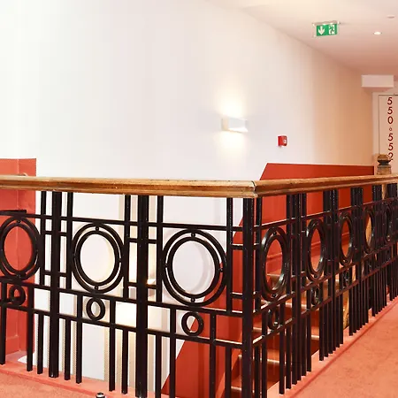 Hotel Moderne 3*