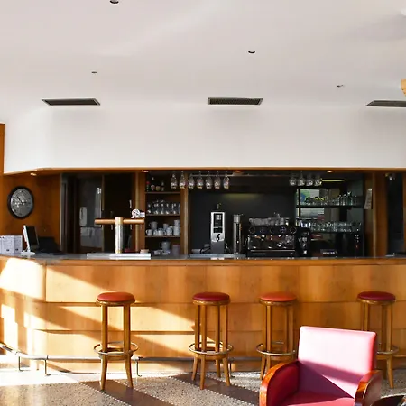 Hotel Moderne 3*