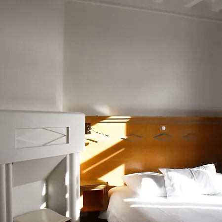 Moderne 3* La Malène