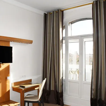Moderne Hotel La Malène