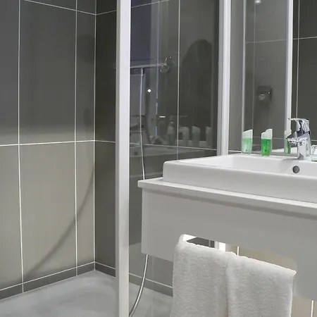 Moderne 3* La Malène